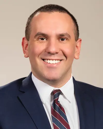 Professional headshot photograph of PCOM med school graduate Eric Boxer, DO '24