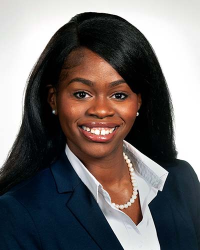 Professional headshot photograph of Janet Nwaukoni (DO '20)