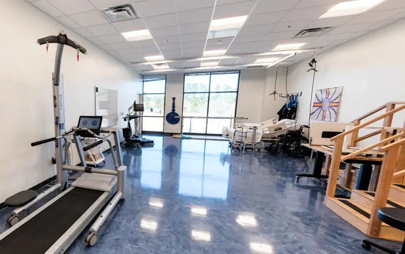 PCOM Georgia's PT laboratory and therapy equipment